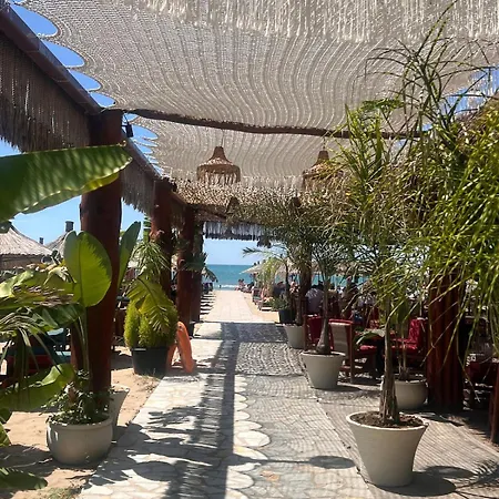 Beachside Flat, Gjiri I Lalzit, Garden And Balcony Draç