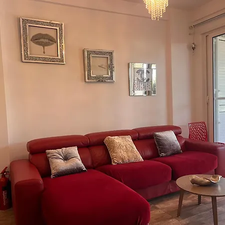 Beachside Flat, Gjiri I Lalzit, Garden And Balcony Appartement