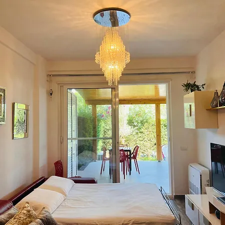 Appartement Beachside Flat, Gjiri I Lalzit, Garden And Balcony *