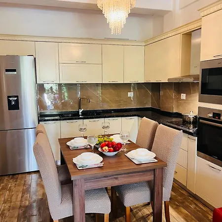 Appartement Beachside Flat, Gjiri I Lalzit, Garden And Balcony Draç